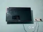 LED TV (32.)in black colour Universal LED