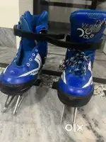 Toy inline skates without tyres