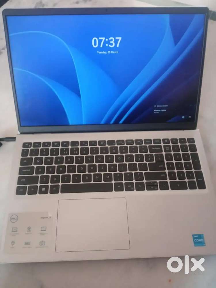 Dell Inspiron 3530
