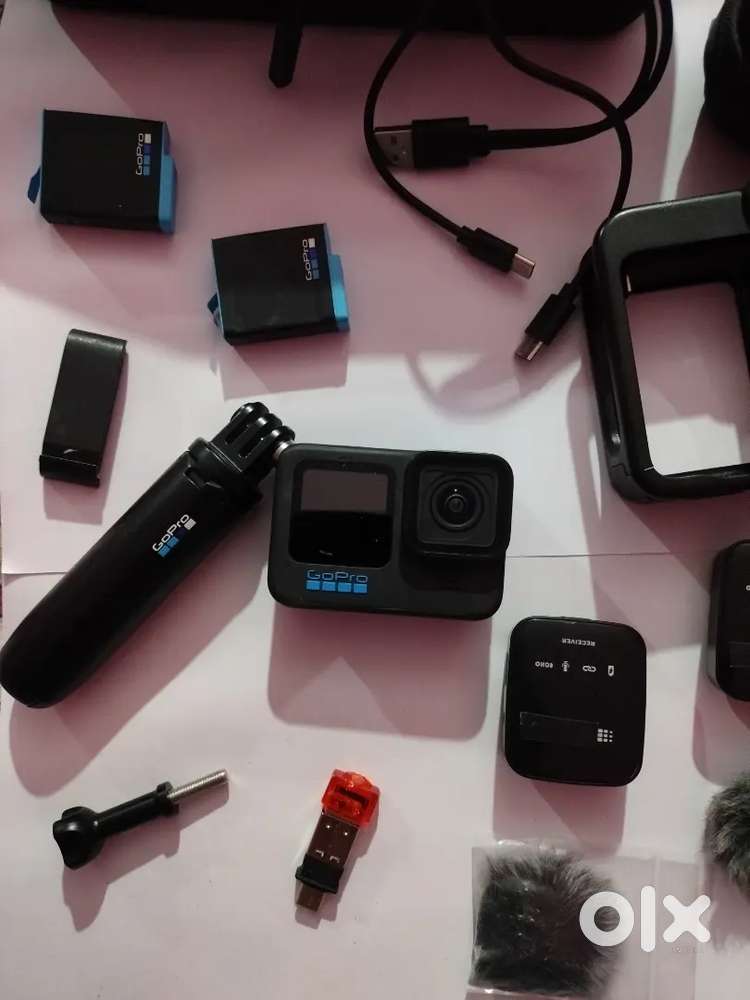 GO pro Hero 10 with all accessories (Superb condition zero scratch)
