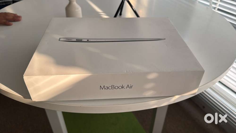 Apple Macbook Air 2017 13 Inch I5