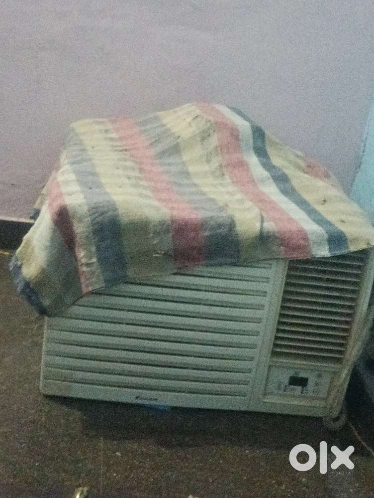 DAIKIN WINDOW AC 220V