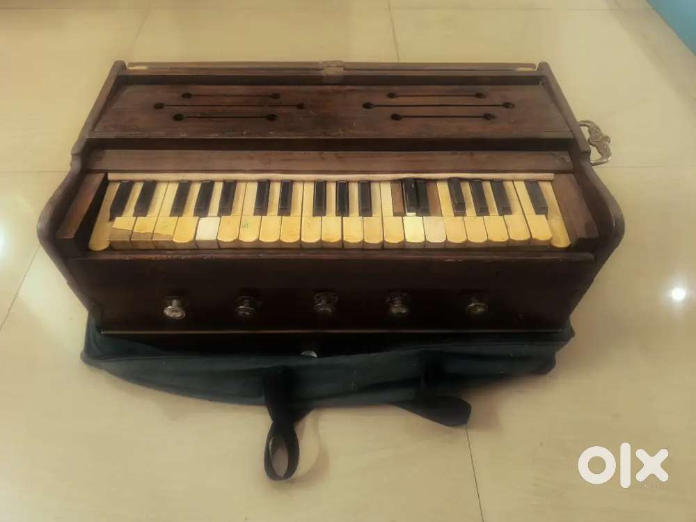 Harmonium For Sell Argent