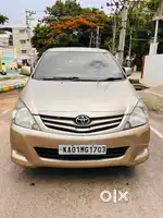 Toyota Innova 2004-2011 2.5 G (Diesel) 8 Seater BS IV, 2010, Diesel