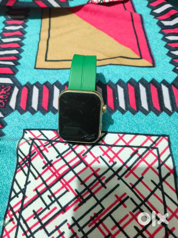 Noise version 3 smart watch