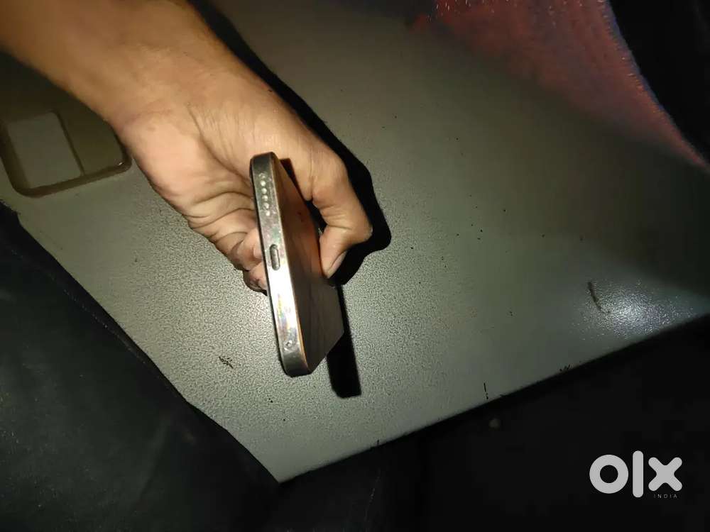 Vivo y 200e  good condition phone