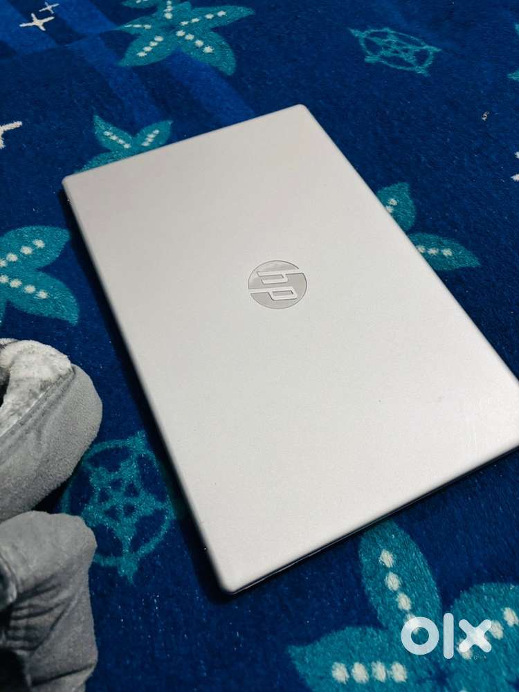 HP slim Laptop AMD radeon graphics (Ryzen3 7000series)FHD 512GB