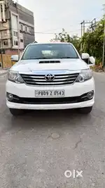 Toyota Fortuner 2011-2016 4x4 AT, 2015, Diesel