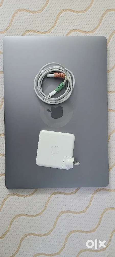 Macbook pro 2019 16 inch 512gb