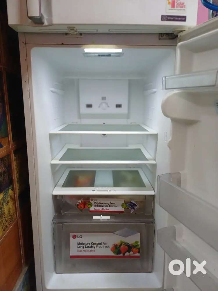 LG REFRIGERATOR 285L 4 STAR INVERTER WITH SOLAR SMART