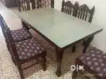 Dining table    in    Beas