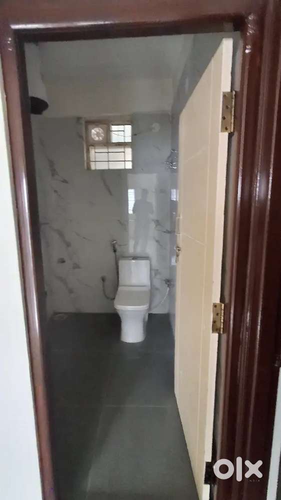 2BHK Fully Furnished Flat – Looking for 1–2 Working (M/F)Roommates