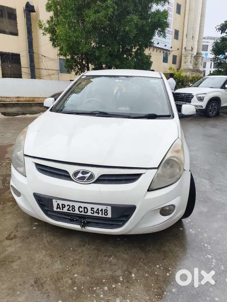 Hyundai i20 2010 Diesel Well Maintained car