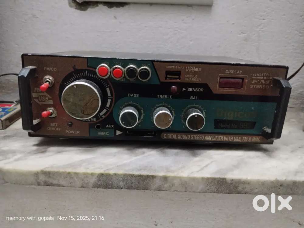 4440 amplifier with speaker