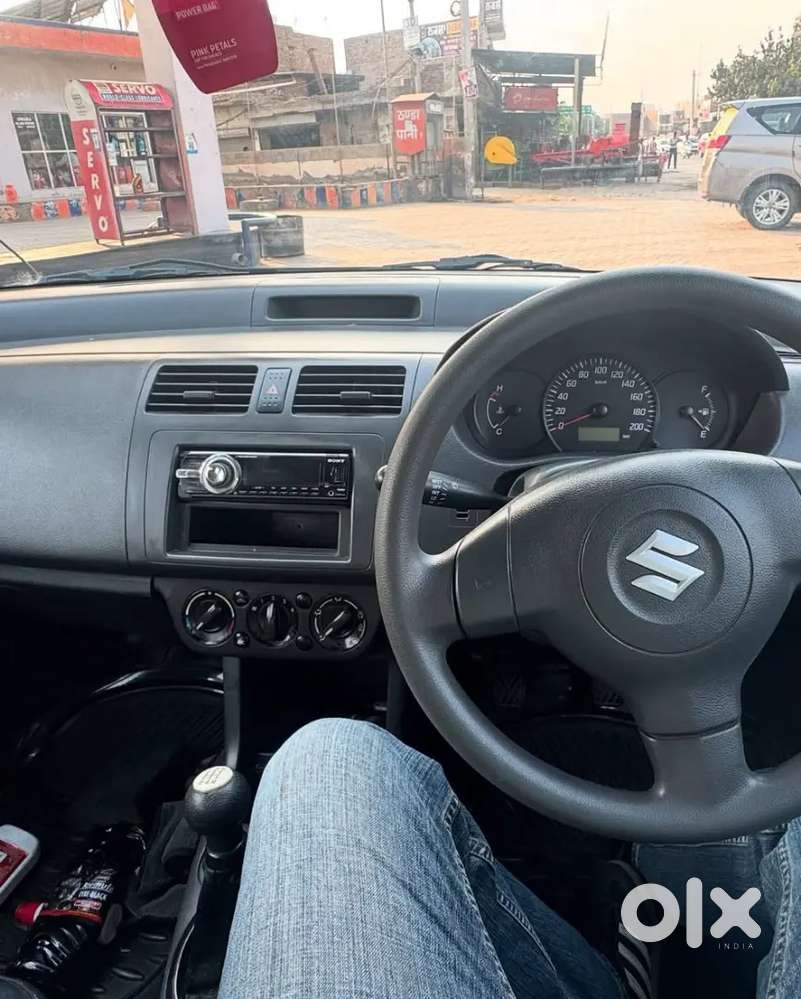 Maruti Suzuki Swift 2011 Petrol 90000 Km Driven