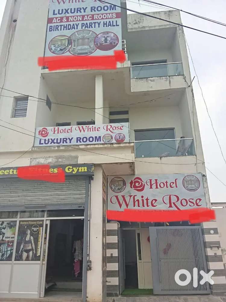 Commercial building, kuk . University k samne santi nagar,  on road