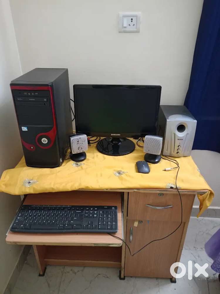 FULL DESKTOP SETUP