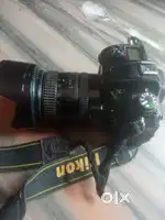 Nikon D 7000 ,