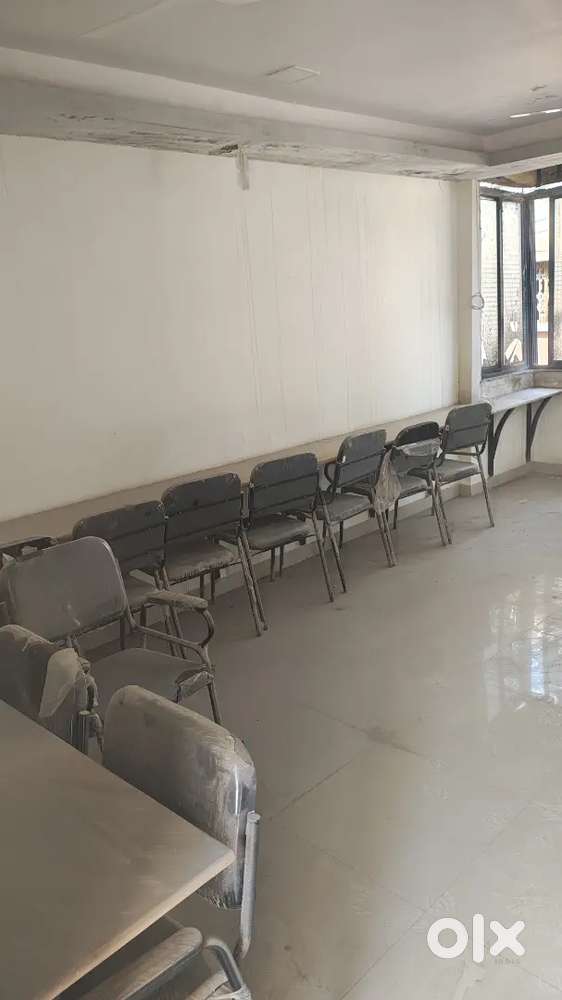 2000 sq ft commercial for Rent