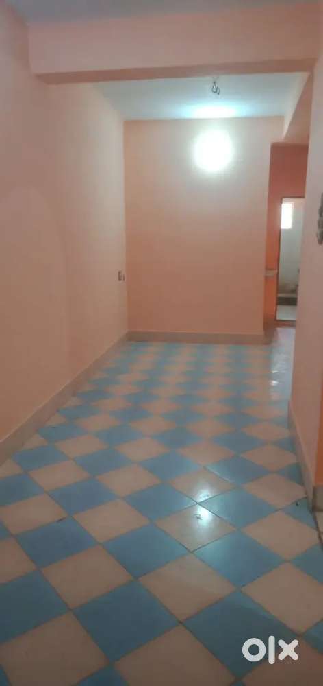 2bhk flats available near VIP enclave