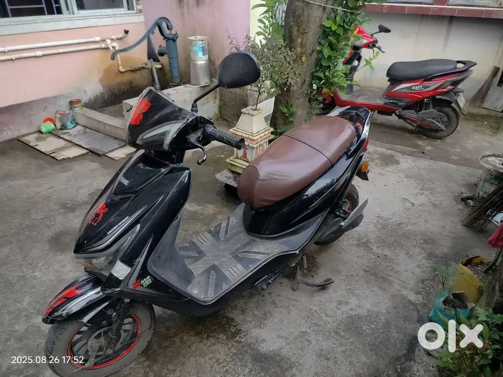Ampere electric scooter lithium battery milage 55+