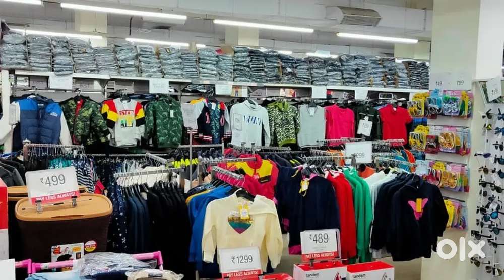 Job Vacancy Available Vishal Mega Mart girls and boys apply