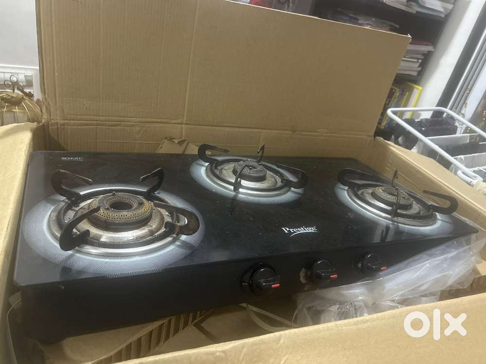 Gas stove 3 burner good condition
