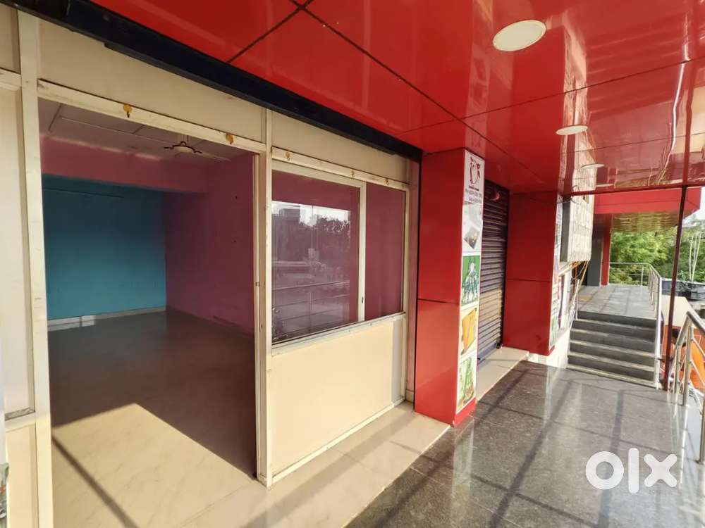 Commercial shop available for rent