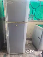 Fridge Double door samsung 250 Liter proper working