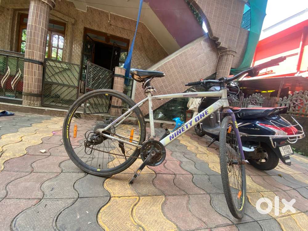 Geared Bicycle in Good Condition – Ready to Ride