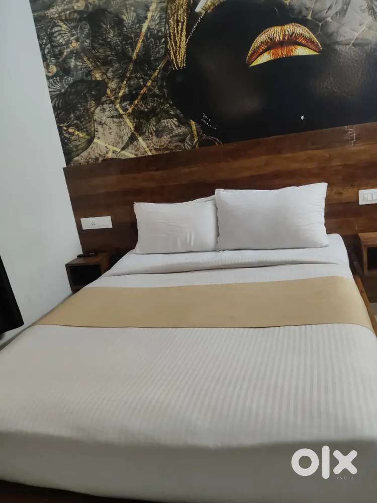 Room 's clinging Oyo hotel