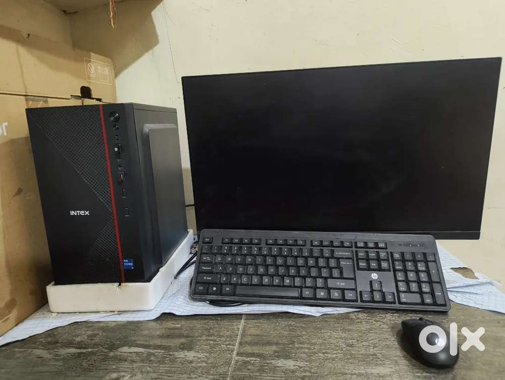 Personal Computer (i5 and 12th Generation)