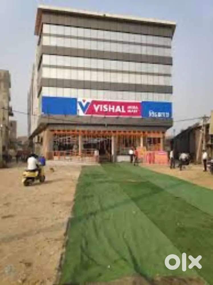 Need candidates experience 2 years vishal mega mart shopping mall