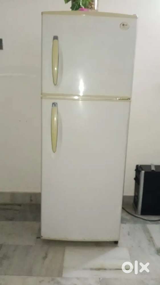 LG fridge 280ltr