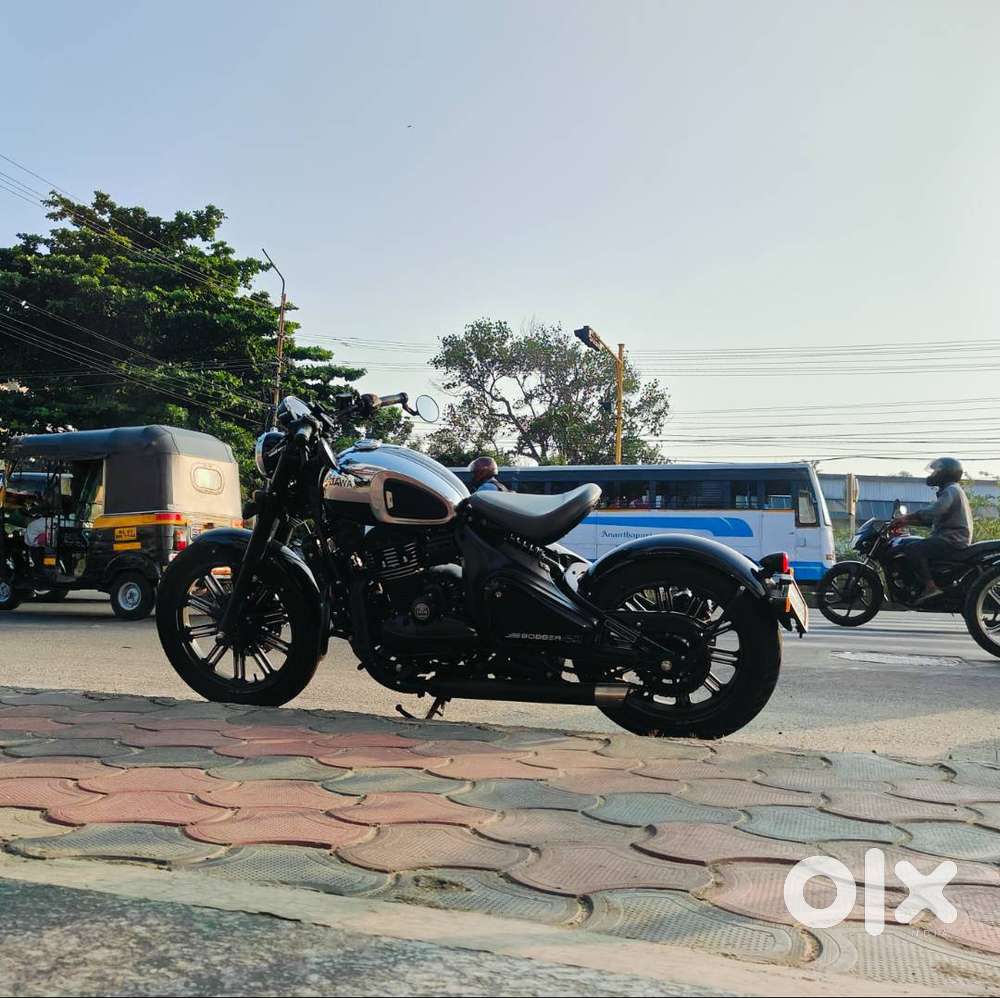 JAWA 42 BOBBER BLACK MIRROR FOR SALE