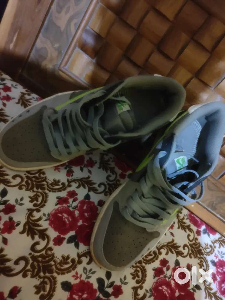 Only 1 time use and I bought it on 5000 size 10 nike dunk monster edtn