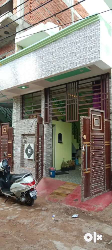 A house available at k. K. Puri