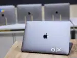 Apple Macbook Pro i9 16GB Ram 512GB Apple SSD 5.5gbGraphics