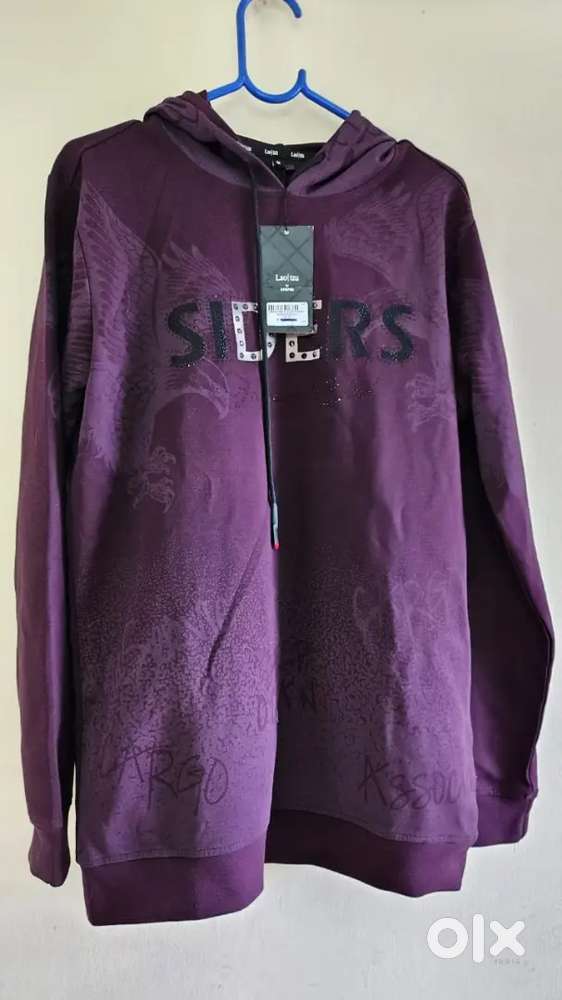 Women purple sweatshirt