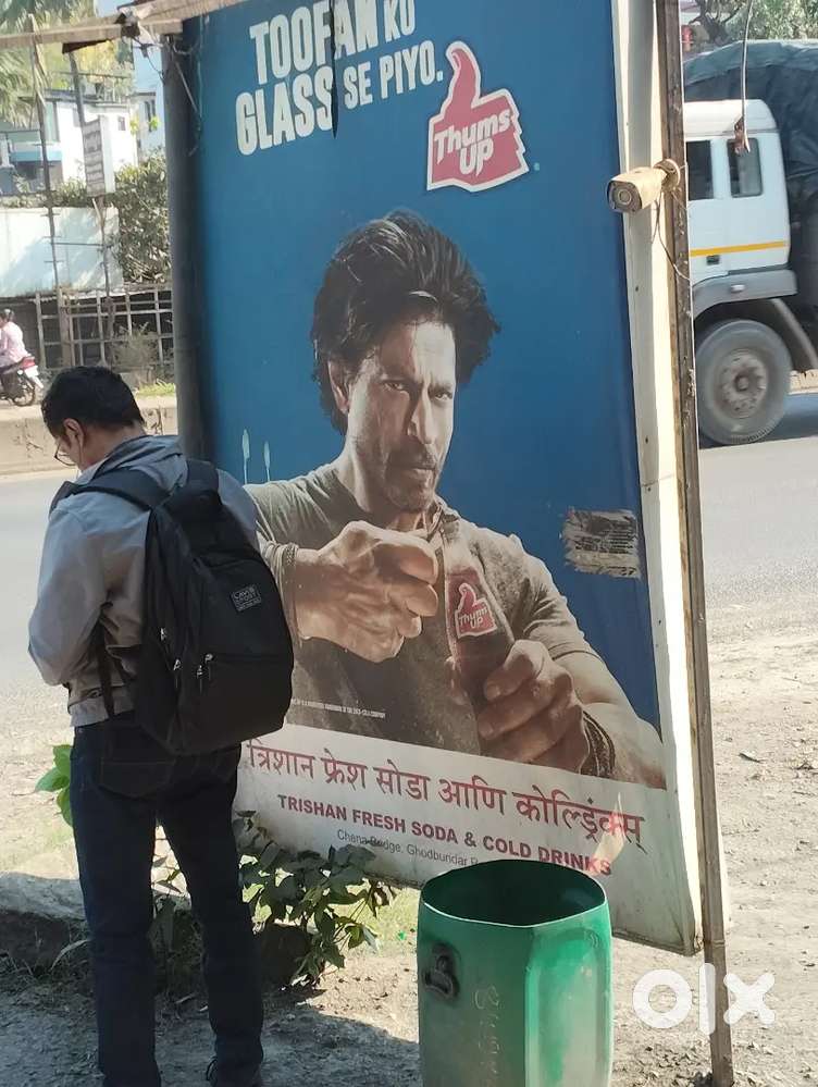 Vada samosa banane k liye female helper chahiye