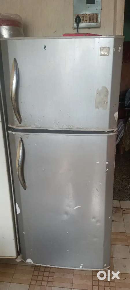 Gordreg double door friegd Good condition