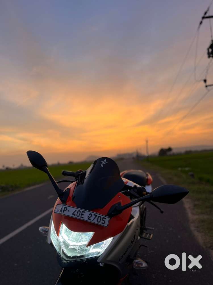 GIXXER SF NEW CONDITION