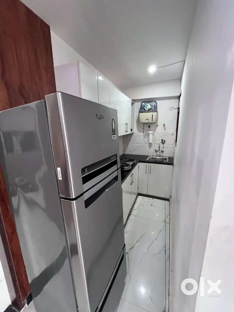 2BHK FULLY FURNISHED SECTOR 52