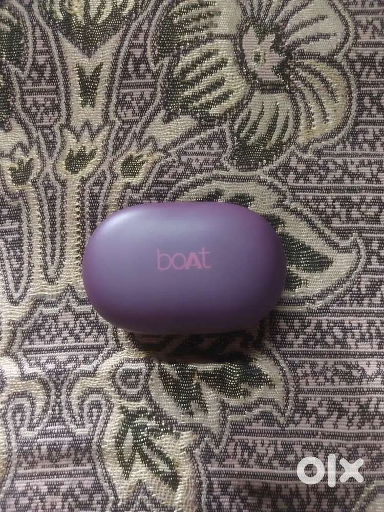 Boat Air pods, 4 days old
