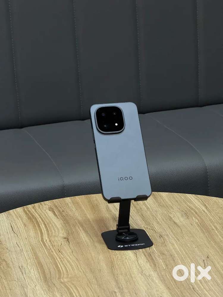 IQOO 15 16 GB 512 GB BLACK COLOUR NON ACTIVE PIECE. SEALED CUT