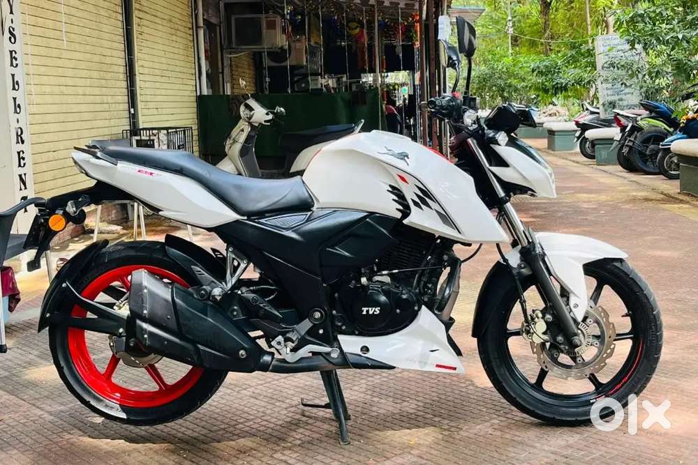 Apache RTR 160 4V top model