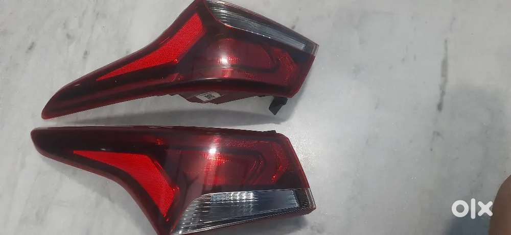 Hyundai Verna - Tale Lights(Both pairs), Door visors, Floor mats