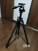Camera stand branded original price at 18k