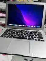 Apple MacBook