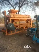 थ्रेसर बेचना है अर्जेंट कीमत 1,20,000